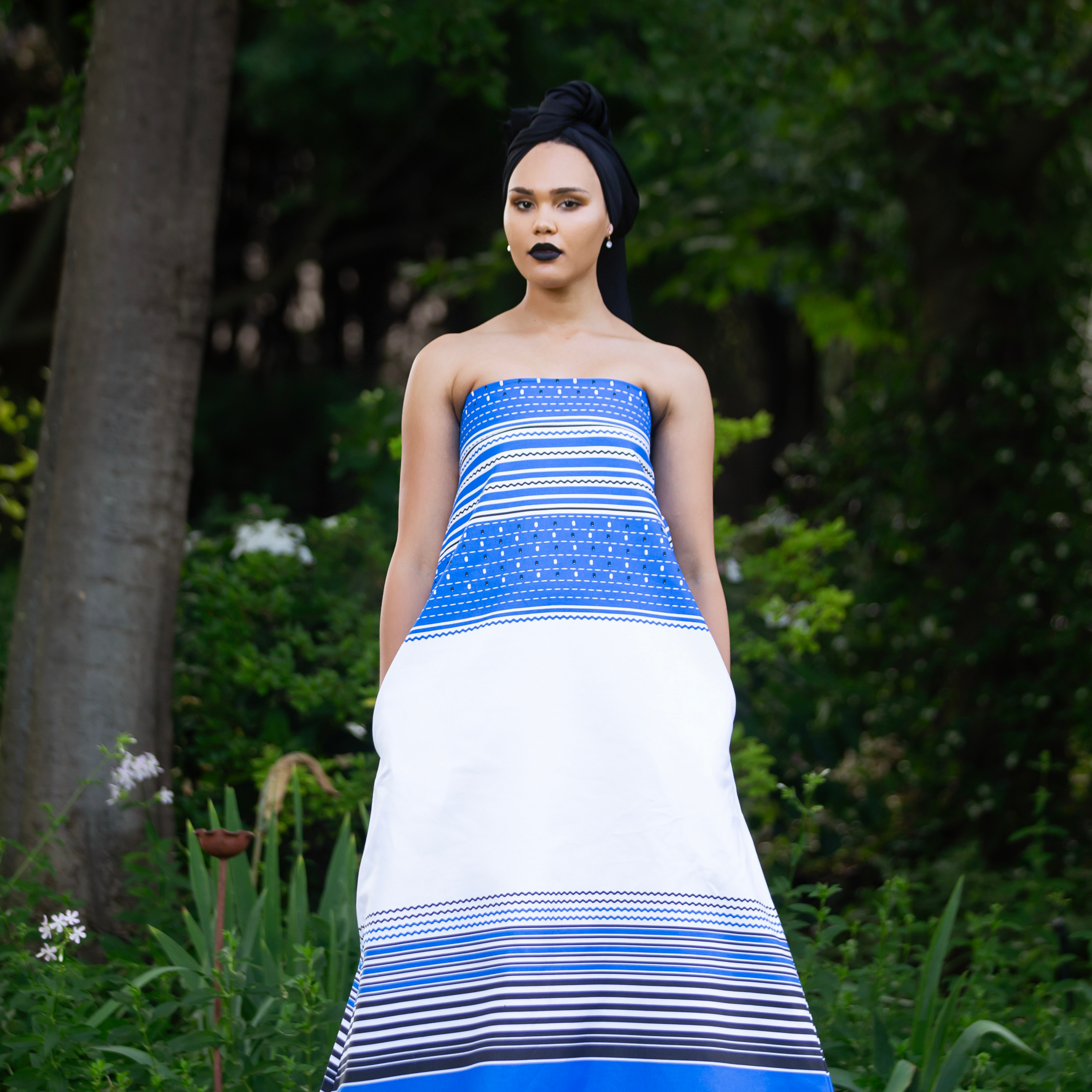 Umbaco Empress Blue & White