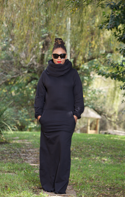 Polo Track Maxi Black (Straight Cut)